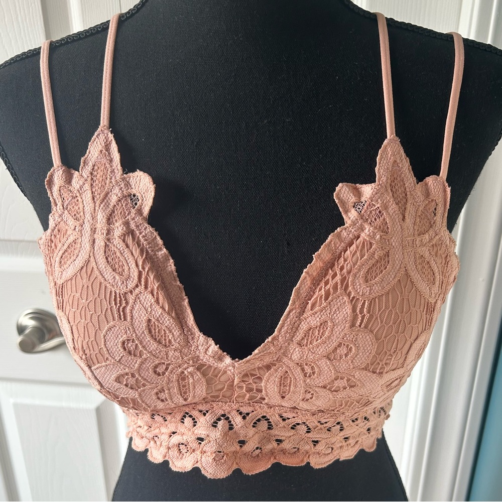 ⭐️Crochet Lace Bralette - Large